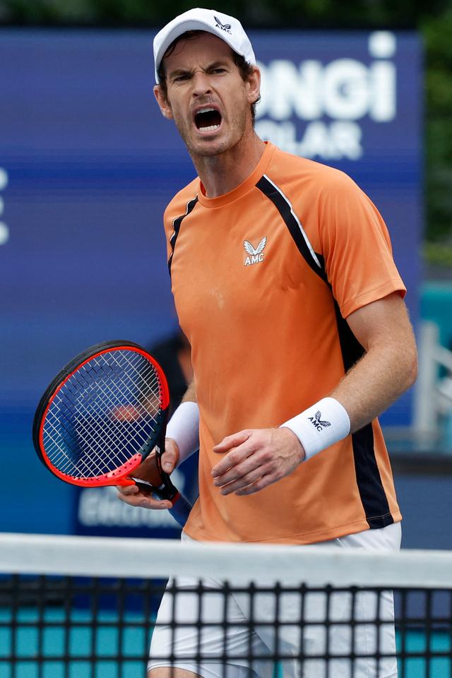 九游娱乐-穆雷回归赛场，爆冷首场状态亮眼，美国队观众沸腾！的简单介绍